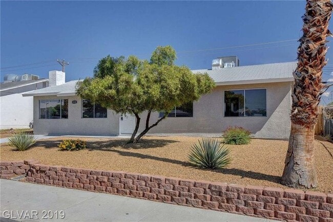 6548 Burgundy Way in Las Vegas, NV - Building Photo - Building Photo