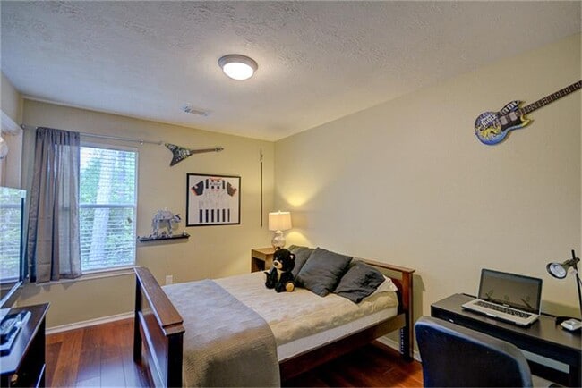 property at 174 E Spindle Tree Cir
