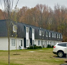 Windsor Forest Townhomes in New Castle, DE - Foto de edificio - Building Photo