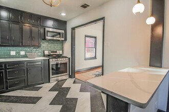 2415 25th St in Lubbock, TX - Building Photo - Building Photo