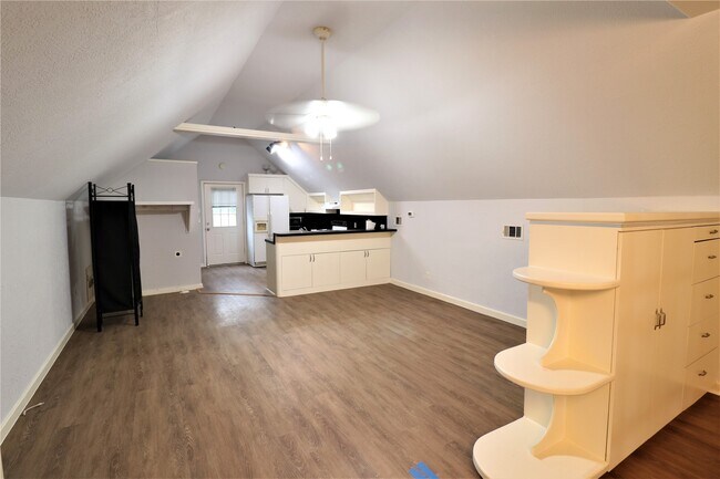 1702 Cougar Creek in Conroe, TX - Building Photo - Building Photo