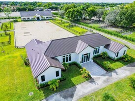 2889 Appaloosa Trail in Wellington, FL - Building Photo
