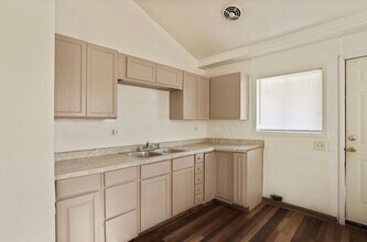 4149 Hiland St in Saginaw, MI - Building Photo - Building Photo