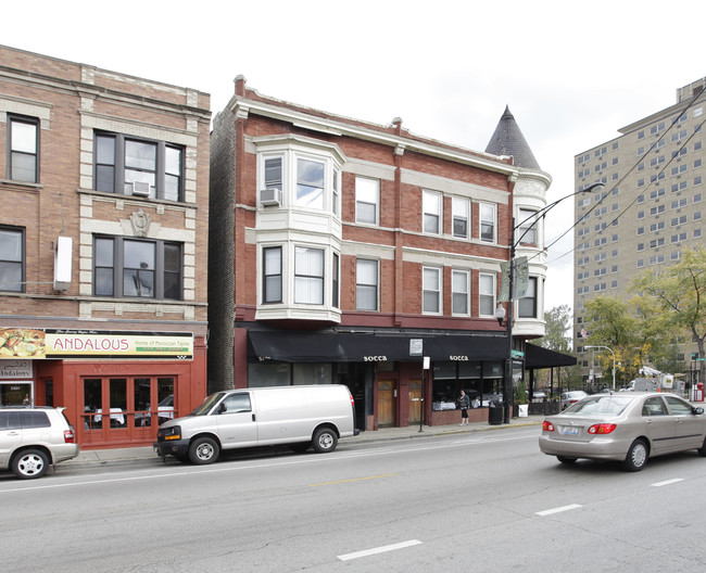 3301 N Clark St in Chicago, IL - Foto de edificio - Building Photo