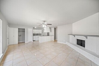 4406 Kacee Dr in Houston, TX - Building Photo - Building Photo