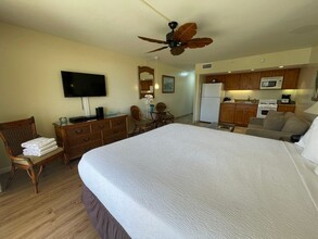 4365 Lower Honoapiilani Rd in Lahaina, HI - Building Photo - Building Photo