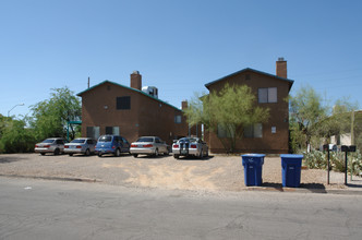 1301-1309 E Adams St in Tucson, AZ - Building Photo - Building Photo