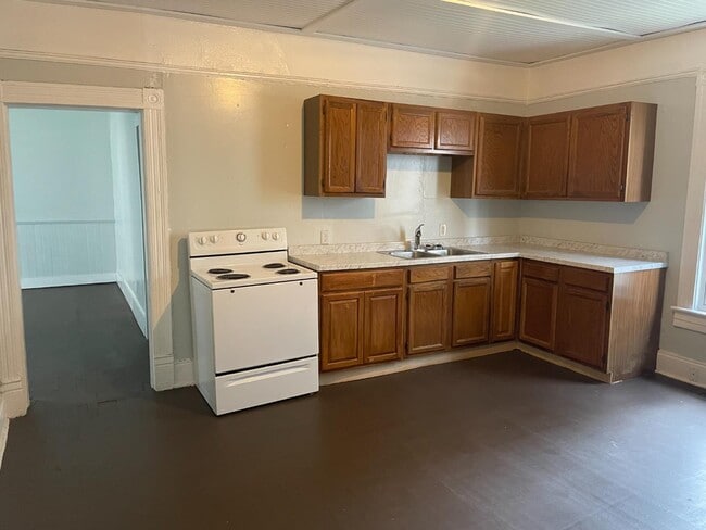 property at 2019 Main St