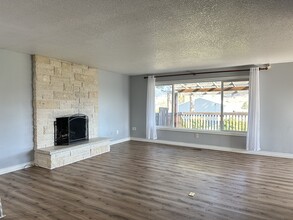 10954 SE 172nd Ave in Happy Valley, OR - Building Photo - Building Photo