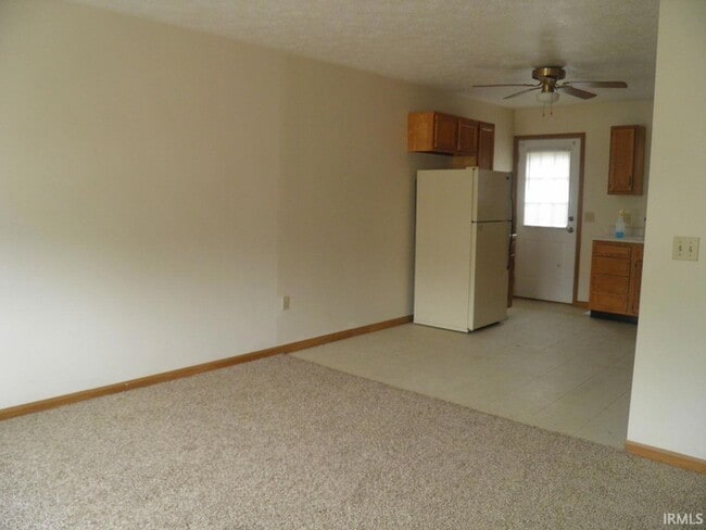 5221 Raubs Ln in Bloomington, IN - Foto de edificio - Building Photo