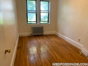 63 Fellsway W, Unit 6 in Medford, MA - Foto de edificio - Building Photo