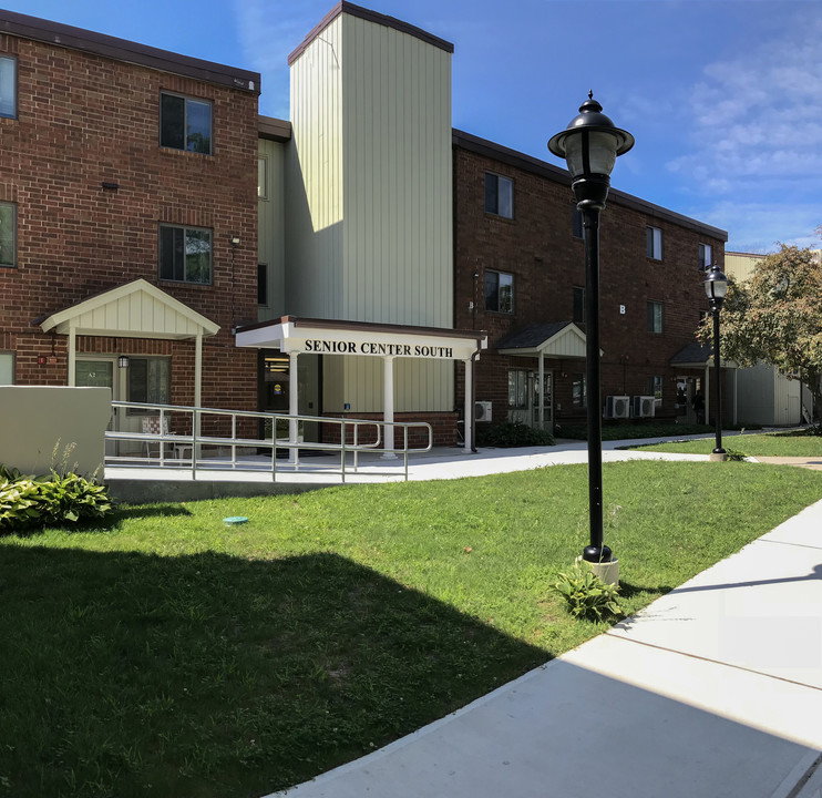 Cedar Court Senior Housing in Norwalk, CT - Building Photo