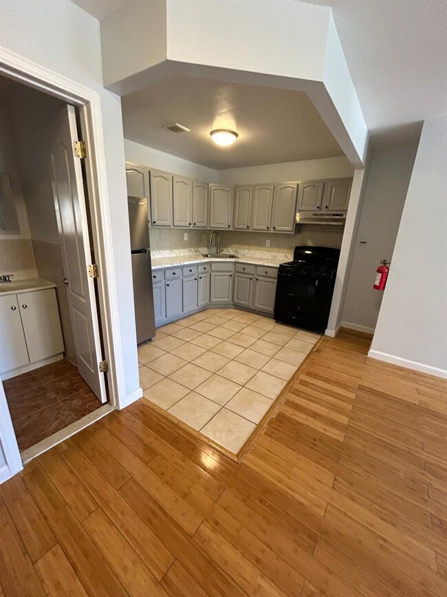 property at 2048 Arthur Ave