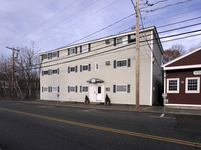 165 Main St in Maynard, MA - Foto de edificio - Building Photo