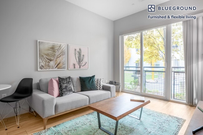 320 D St in Boston, MA - Building Photo - Building Photo