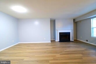 4152 Dawn Valley Ct in Chantilly, VA - Building Photo - Building Photo