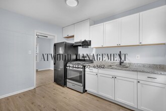 This beautifully updated 3-bedroom, 1-bath single-family home is ready for move-in! in Detroit, MI - Building Photo - Building Photo