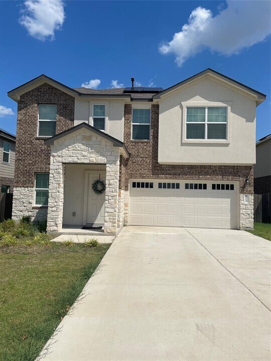 109 Seminole Dr in San Marcos, TX - Building Photo