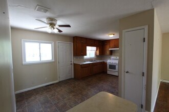 1221 Fair St in Junction City, KS - Building Photo - Building Photo