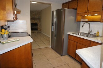 5679 Marathon Pky in Jacksonville, FL - Building Photo - Building Photo