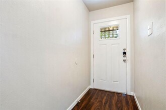 7203 Barnsdale Way in Austin, TX - Building Photo - Building Photo