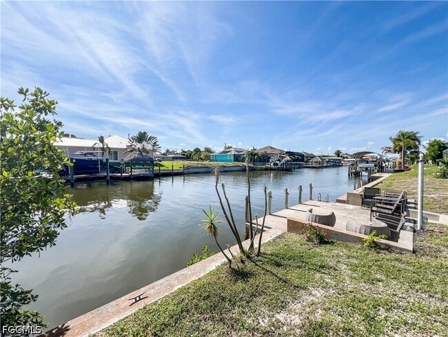 4530 SW 10th Ave