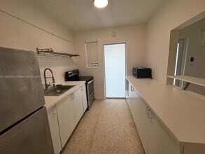 1385 NE 105th St in Miami Shores, FL - Building Photo - Building Photo