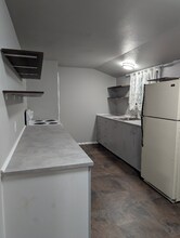 8568 Tracyton Blvd NW in Bremerton, WA - Foto de edificio - Building Photo