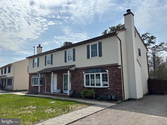 property at 148 Bayshore Dr