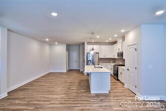 13106 Settlers Trail Ct in Charlotte, NC - Building Photo - Building Photo