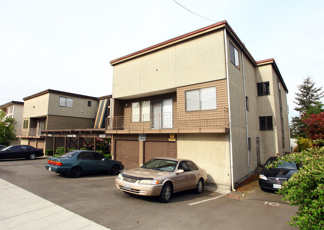 10733-10737 Greenwood Ave N in Seattle, WA - Foto de edificio - Building Photo
