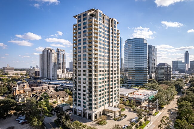 Belfiore in Houston, TX - Foto de edificio - Building Photo