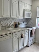 810 Blooming Grove Turnpike in New Windsor, NY - Building Photo - Building Photo