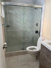 7160 NW 179th St in Hialeah, FL - Building Photo - Building Photo