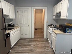 204 Banks St, Unit 1 in Cambridge, MA - Building Photo - Building Photo