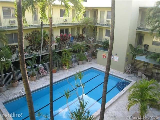 835 Lenox Ave-Unit -Apt 204 in Miami Beach, FL - Building Photo