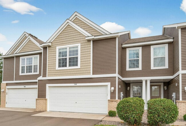 7104 Merrimac Ln N in Maple Grove, MN - Building Photo - Building Photo