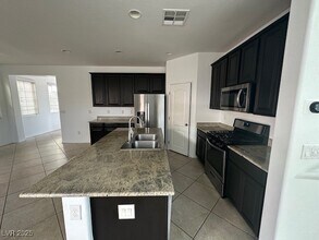 10188 Campo Tizzoro in Las Vegas, NV - Building Photo - Building Photo