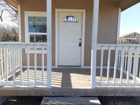 1503 Spur 529 in Rosenberg, TX - Building Photo