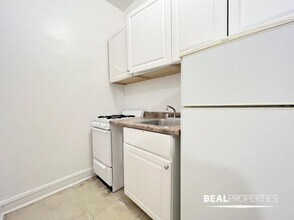 2827 N Burling St in Chicago, IL - Building Photo - Building Photo