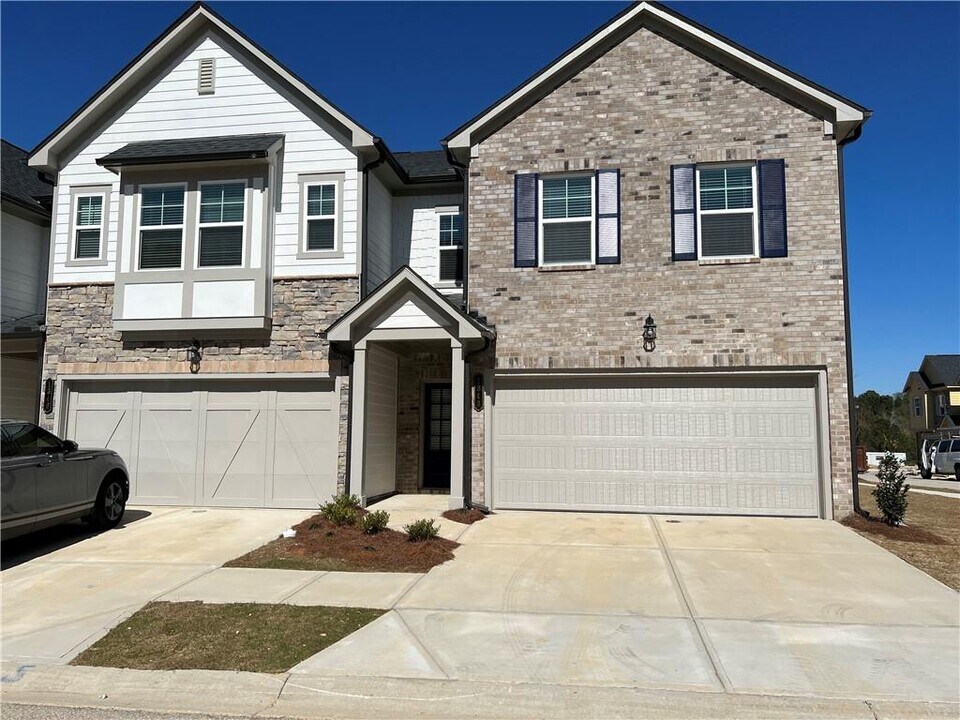 1348 Cooper Springs Rd in Grayson, GA - Building Photo