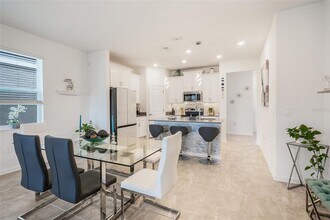 2357 Volunteer Ave in Kissimmee, FL - Building Photo - Building Photo
