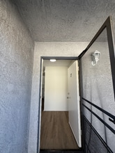 1400 Peckham St in Fullerton, CA - Foto de edificio - Building Photo