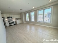 194 Green St, Unit 307 in Boston, MA - Building Photo - Building Photo