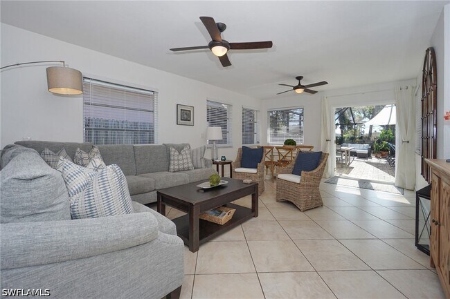 768 96th Ave N in Naples, FL - Building Photo - Building Photo