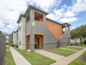 Flats on Chapel Apartments in Waco, TX - Foto de edificio - Building Photo