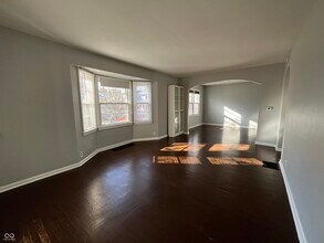 5502 Carrollton Ave in Indianapolis, IN - Building Photo - Building Photo