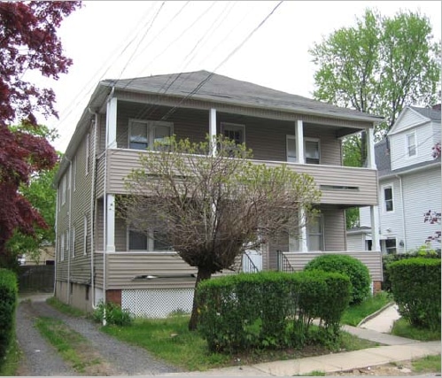 11 Minerva Pl in White Plains, NY - Building Photo - Building Photo