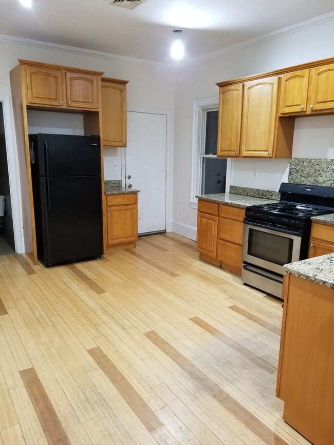 9 Landor Rd, Unit 3 in Boston, MA - Building Photo - Building Photo