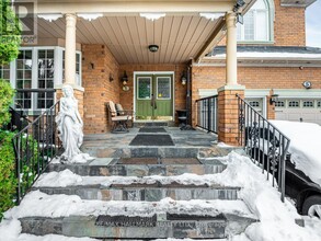 5 Legacy Dr in Markham, ON - Building Photo - Building Photo